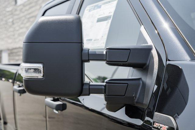 Photo of 2025 Agate Black Metallic Ford F-250