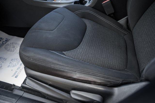 Photo of 2020 Diamond Black Crystal Pearlcoat Jeep Cherokee