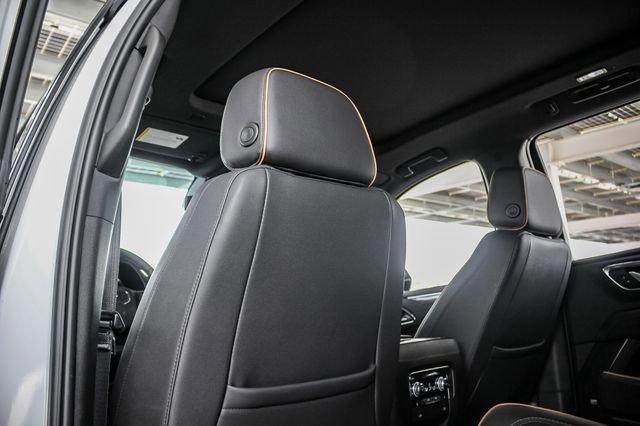 Photo of 2023 Summit White GMC Yukon