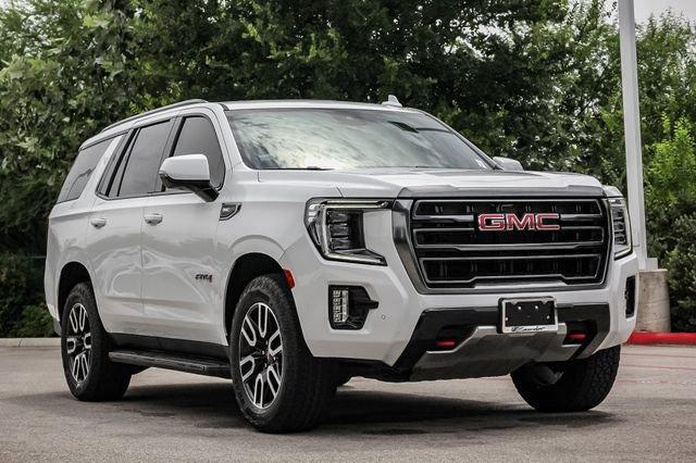 Photo of 2023 Summit White GMC Yukon
