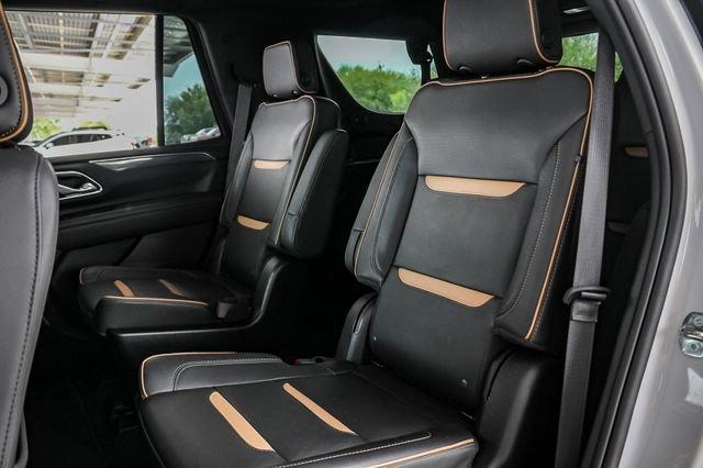 Photo of 2023 Summit White GMC Yukon