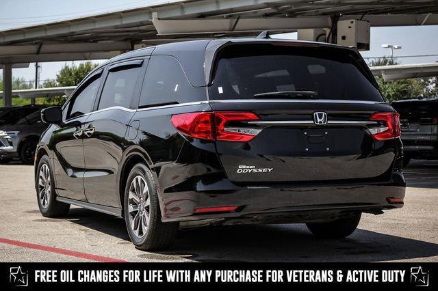 Photo of 2023 Crystal Black Pearl Honda Odyssey