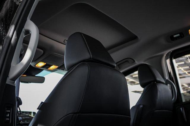 Photo of 2023 Crystal Black Pearl Honda Odyssey