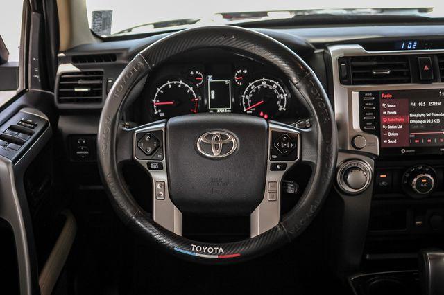 Photo of 2022 Black Toyota 4Runner