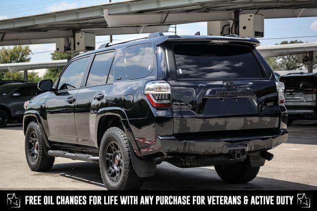 Photo of 2022 Black Toyota 4Runner
