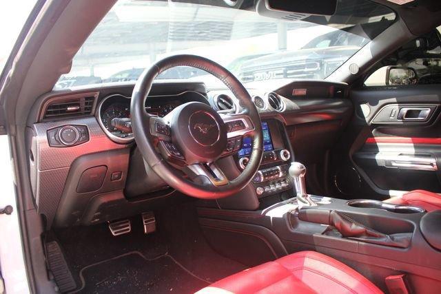 Photo of 2022 Oxford White Ford Mustang