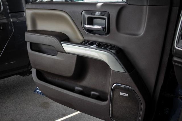 Photo of 2016 Deep Ocean Blue Metallic Chevrolet Silverado 2500
