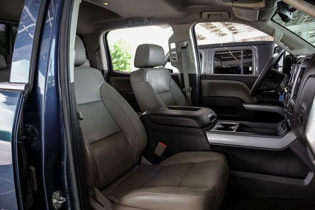 Photo of 2016 Deep Ocean Blue Metallic Chevrolet Silverado 2500