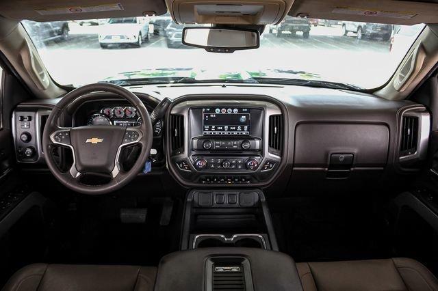 Photo of 2016 Deep Ocean Blue Metallic Chevrolet Silverado 2500