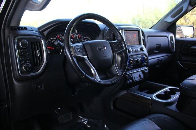 Photo of 2021 Black Chevrolet Silverado 1500