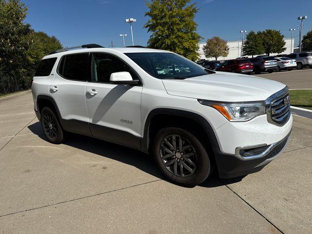 Photo of 2019 Summit White GMC Acadia