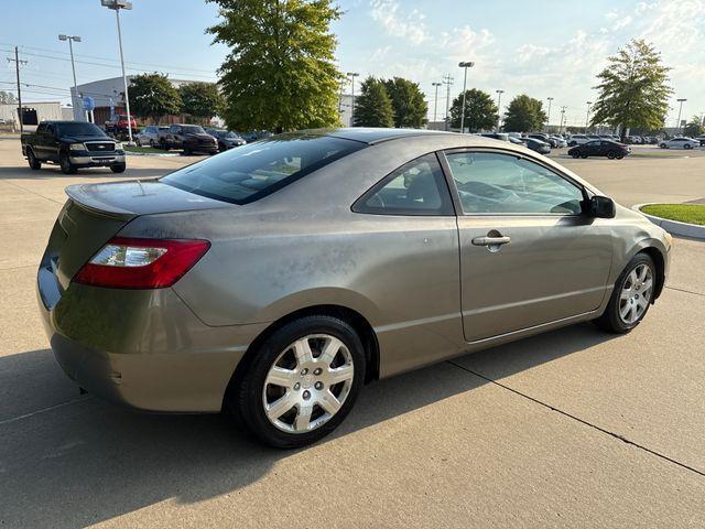 Photo of 2008 Champagne Honda Civic