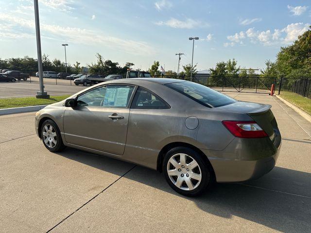 Photo of 2008 Champagne Honda Civic