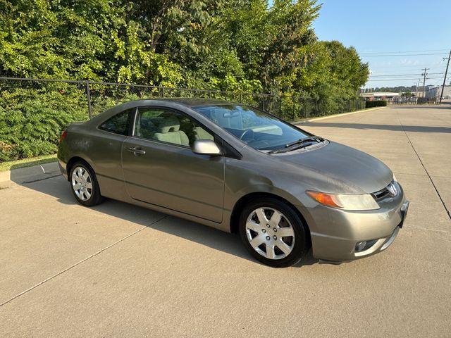 Photo of 2008 Champagne Honda Civic