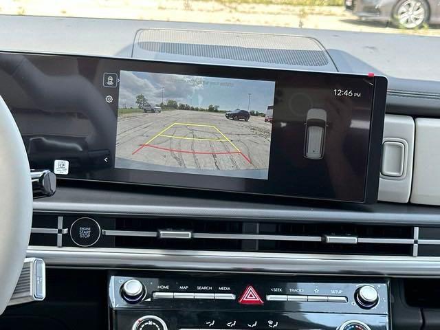 Photo of 2025 Hampton Gray Hyundai SANTA FE