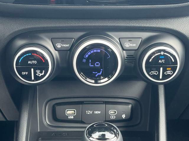 Photo of 2025 Lunar White w/Black Roof Hyundai VENUE
