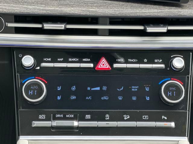 Photo of 2024 Shimmering Silver Hyundai SANTA FE