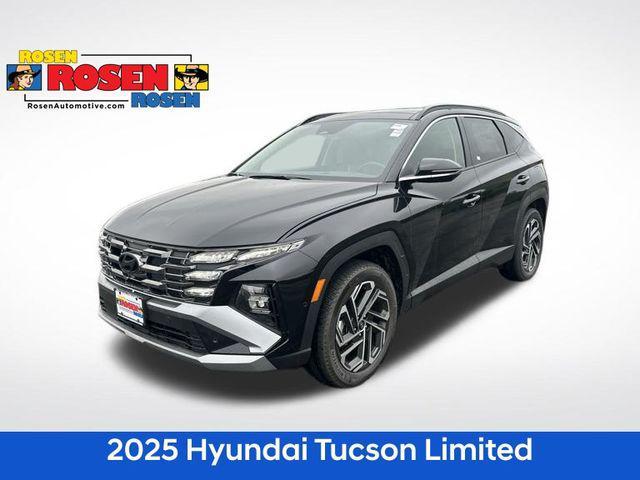 Photo of 2025 Phantom Black Hyundai TUCSON