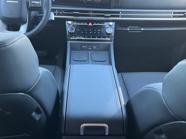 Photo of 2025 Shimmering Silver Hyundai SANTA FE