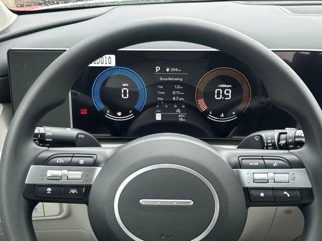 Photo of 2025 Serenity White Pearl Hyundai TUCSON