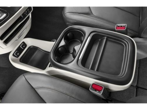 Photo of 2020 Ceramic Gray Clearcoat Chrysler Pacifica