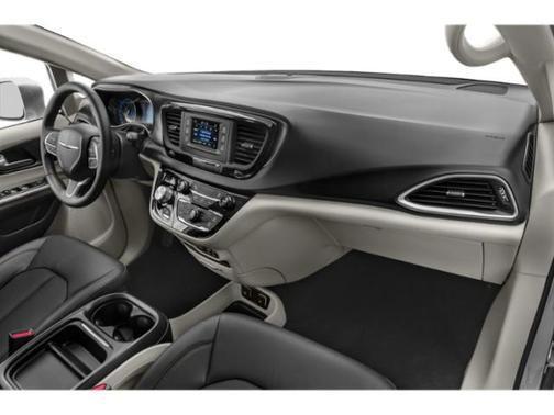 Photo of 2020 Ceramic Gray Clearcoat Chrysler Pacifica