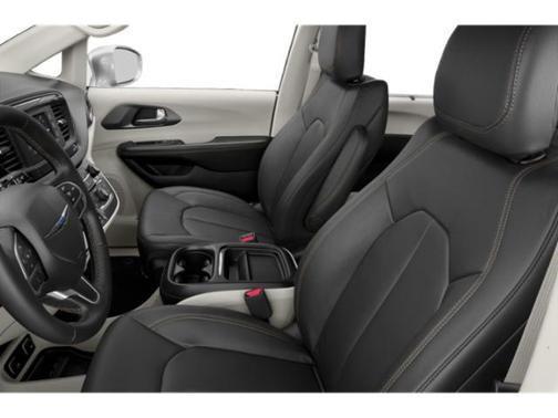 Photo of 2020 Ceramic Gray Clearcoat Chrysler Pacifica