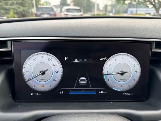 Photo of 2022 Quartz White Hyundai TUCSON