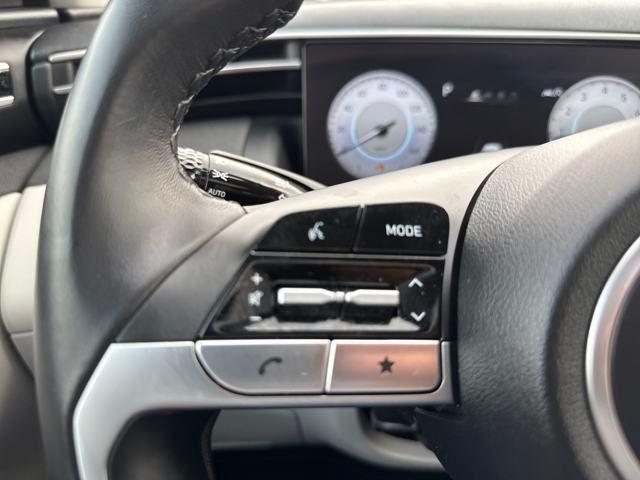 Photo of 2022 Quartz White Hyundai TUCSON