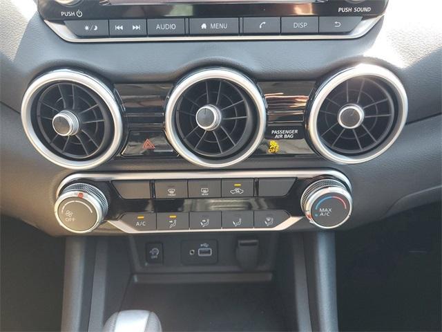 Photo of 2025 Black Nissan Sentra
