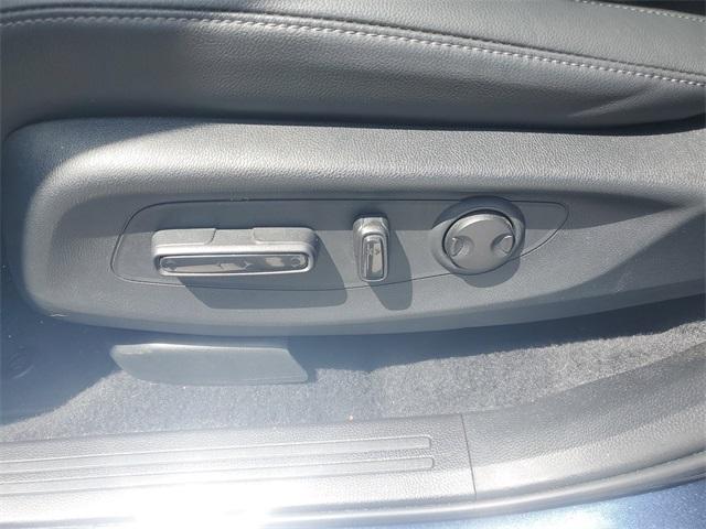 Photo of 2025 Blue Honda CR-V