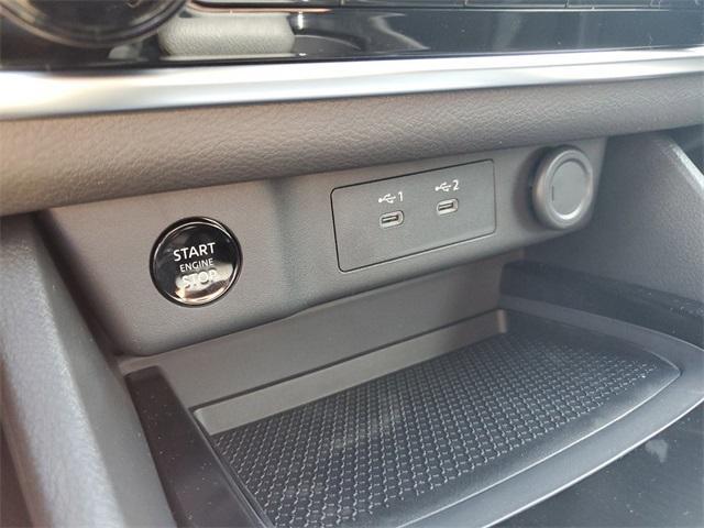 Photo of 2025 Brilliant Silver Metallic Nissan Rogue