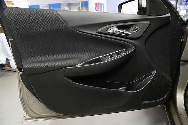 Photo of 2025 Mineral Gray Metallic Chevrolet Malibu