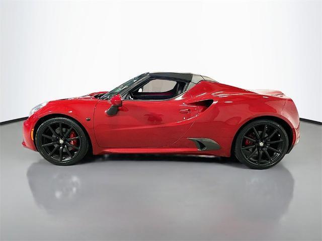 Photo of 2015 Rosso Alfa Alfa Romeo 4C Spider