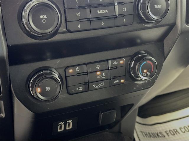 Photo of 2019 White Ford F-150