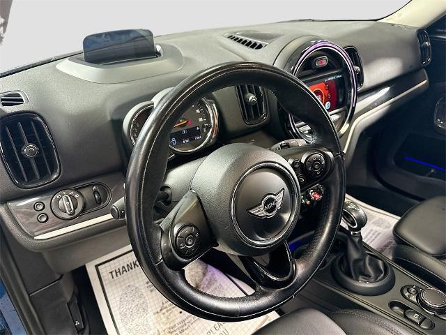 Photo of 2018 Island Blue Metallic MINI Countryman