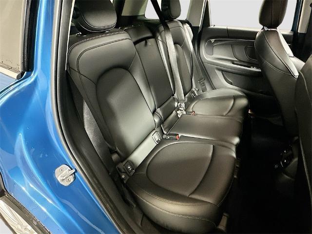 Photo of 2018 Island Blue Metallic MINI Countryman