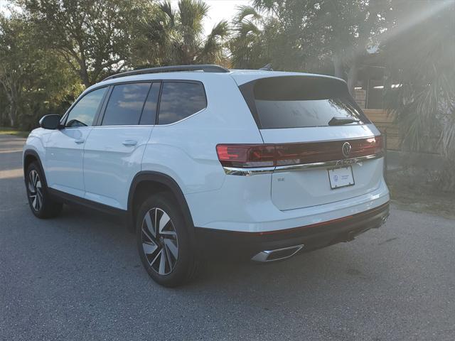 Photo of 2025 Pure White Volkswagen Atlas