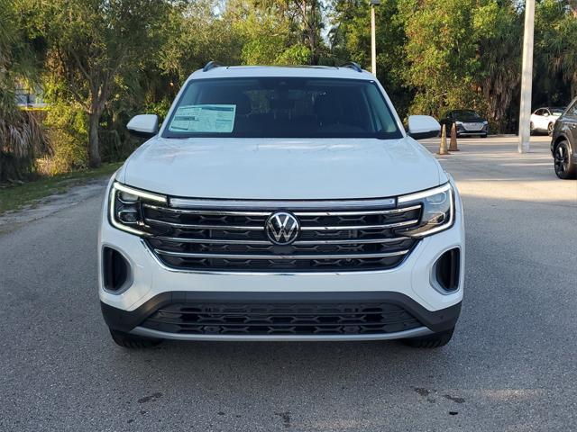 Photo of 2025 Pure White Volkswagen Atlas