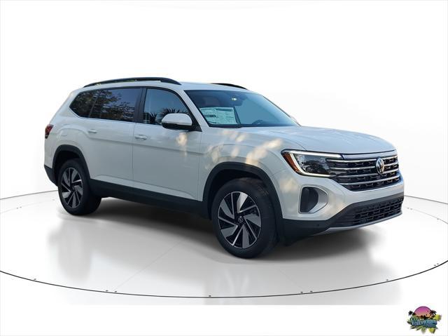 Photo of 2025 Pure White Volkswagen Atlas