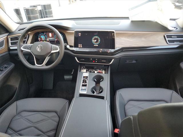 Photo of 2025 Mountain Lake B Volkswagen Atlas