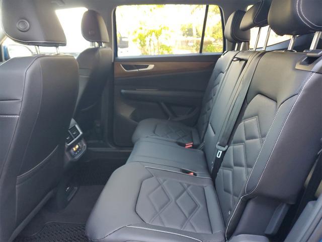 Photo of 2025 Mountain Lake B Volkswagen Atlas