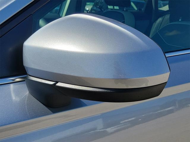 Photo of 2025 Silver Metallic Volkswagen Taos