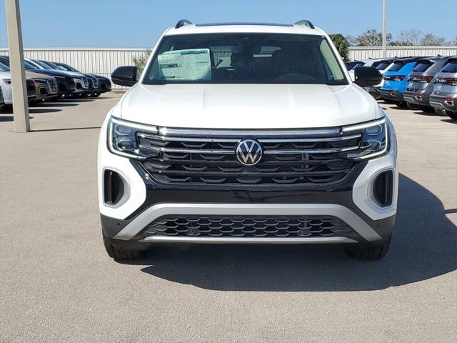 Photo of 2025 Pure White Volkswagen Atlas