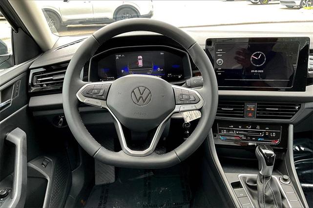 Photo of 2025 Platinum Volkswagen Jetta