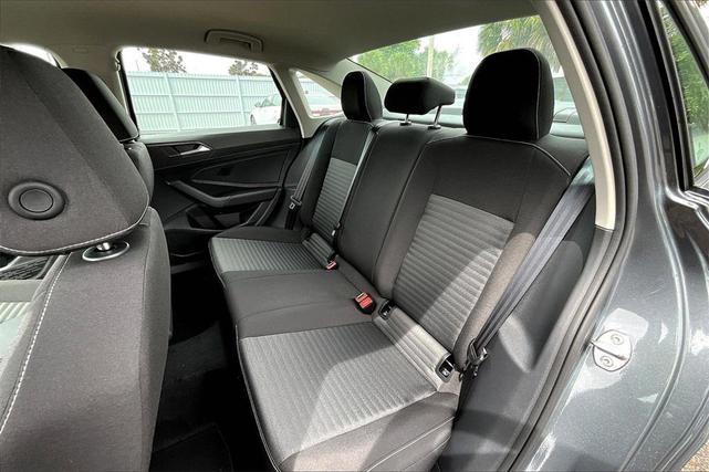 Photo of 2025 Platinum Volkswagen Jetta