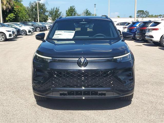 Photo of 2025 Deep Black Pearl Volkswagen Tiguan