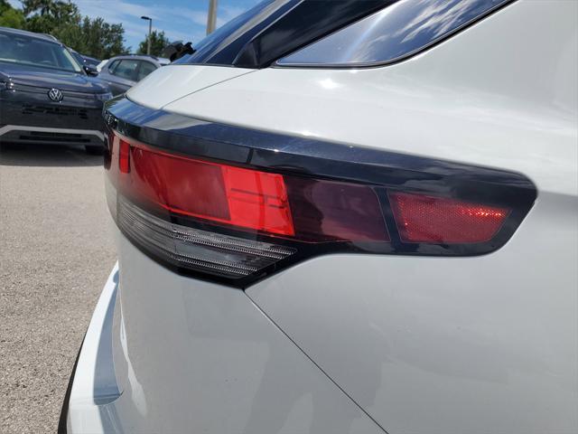 Photo of 2025 Pure White Volkswagen Tiguan
