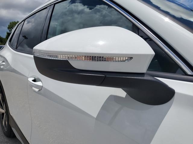 Photo of 2025 Pure White Volkswagen Tiguan
