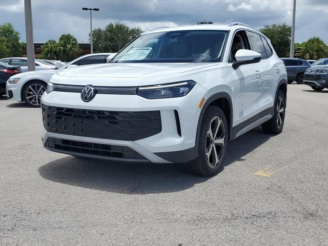 Photo of 2025 Pure White Volkswagen Tiguan